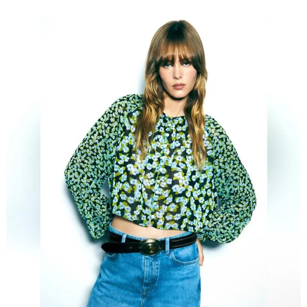 NWT Zara Floral Print Blouse Size Medium